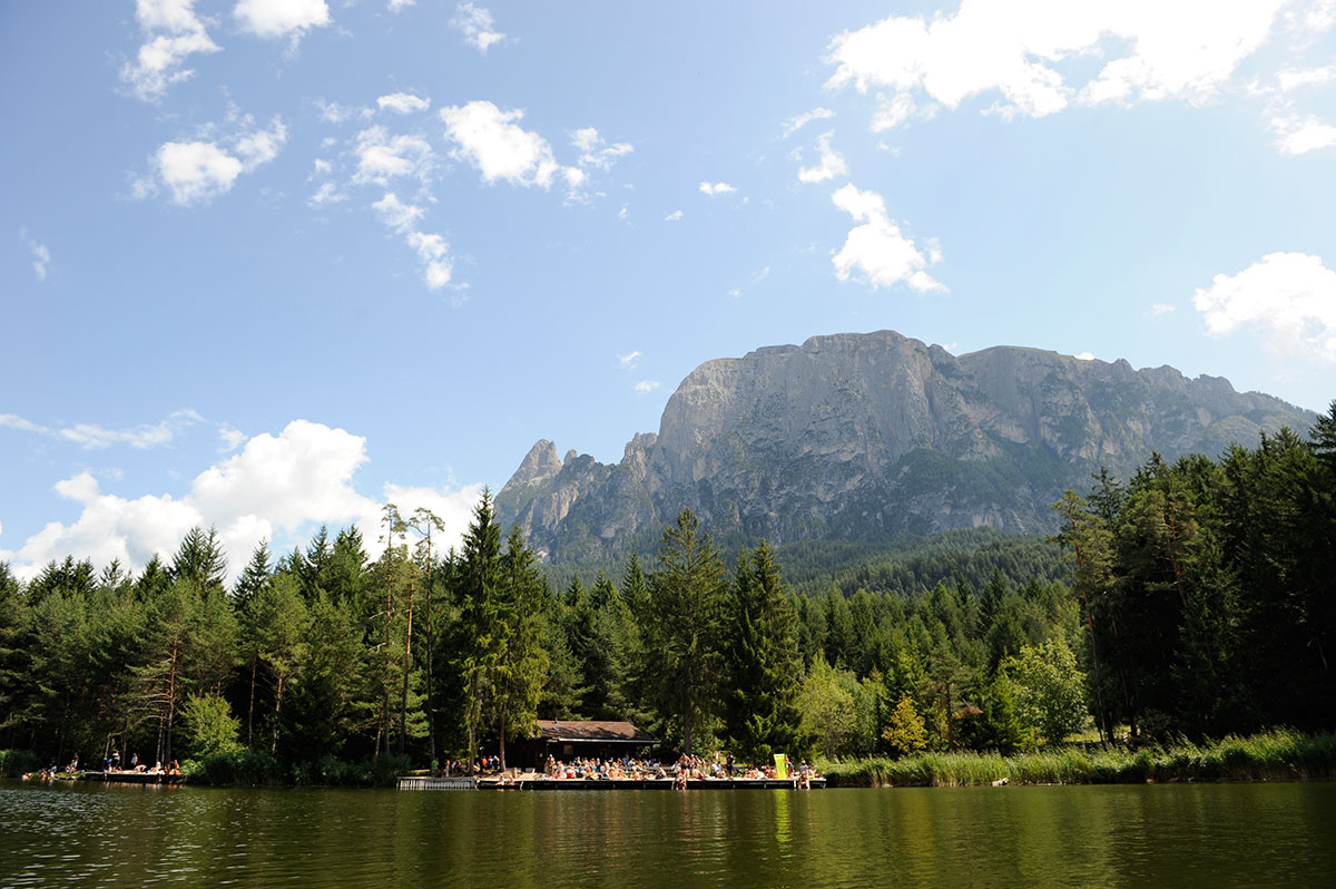 Badespaß im Völser Weiher