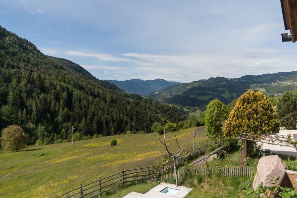 Ferienwohnung Rosengarten mit Swimmingpool in Kastelruth